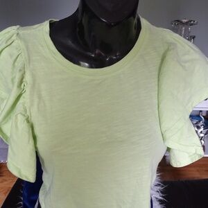 NEW NEVER WORN NO BOUNDARIES T-SHIRT